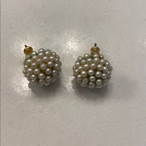 Pearl earrings!